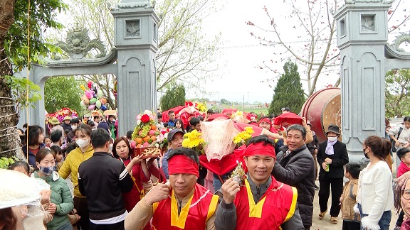 Lễ hội Kỳ phúc làng Yên Cư